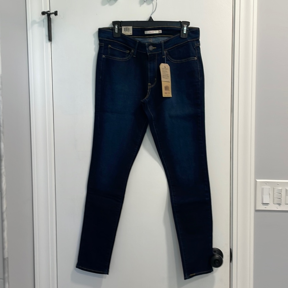 BNWT Levi’s 711 Skinny Size 30/10